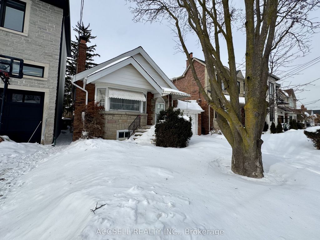 Photo of 142 Glenwood Crescent, Toronto, ON M4B 1K2 (MLS # E12825604)