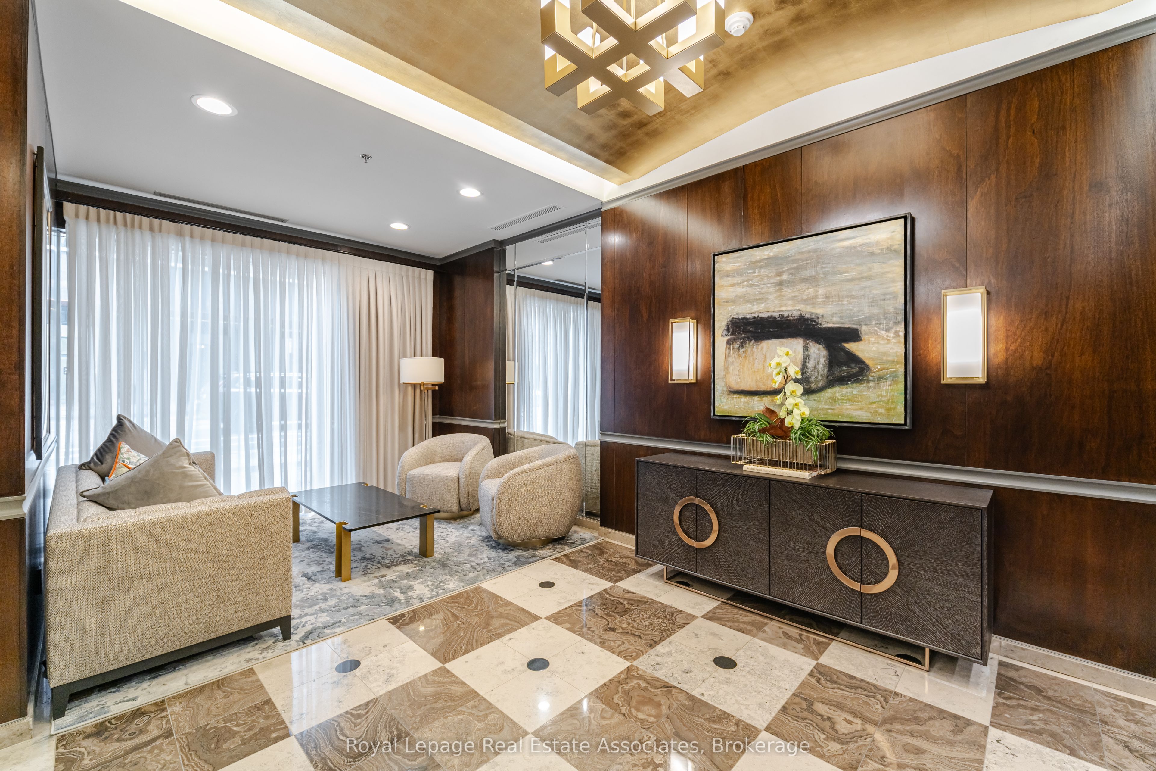 388 Bloor Street E 1507