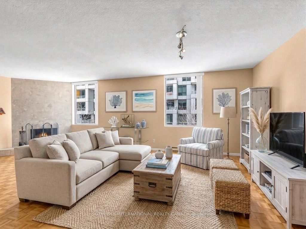Photo of 188 Spadina Avenue #Th. 2, Toronto, ON M5T 3A4 (MLS # C13118608)