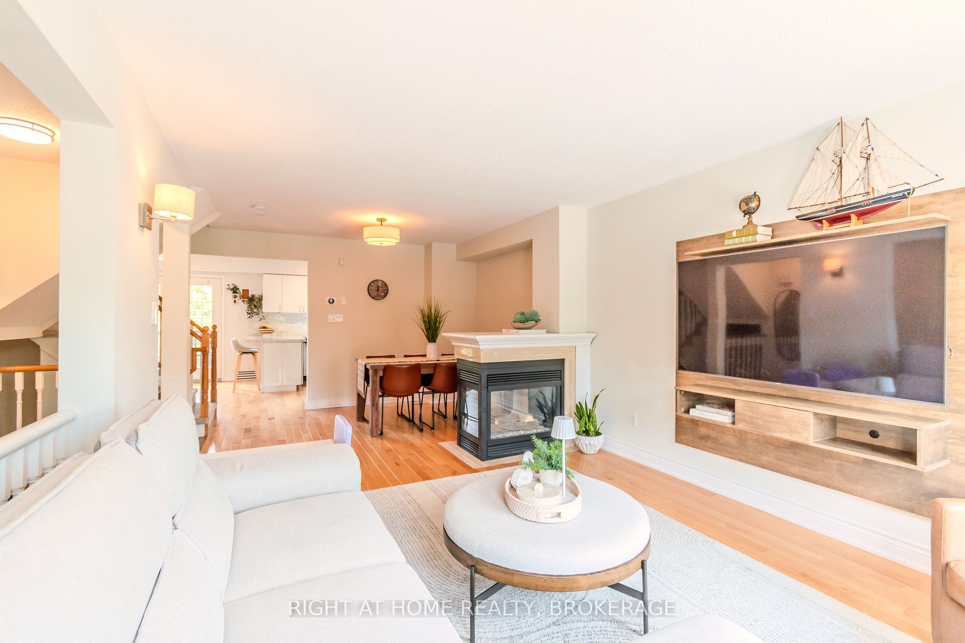2515 Gill Crescent