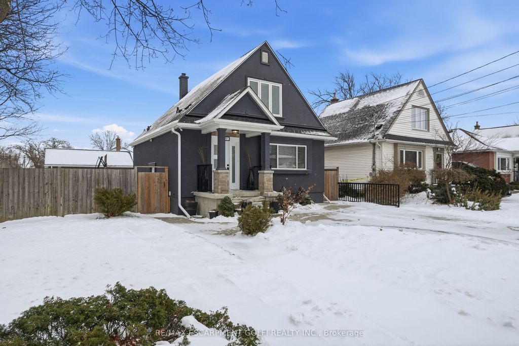 Photo of 189 East 43rd Street, Hamilton, ON L8T 3C3 (MLS # X12644046)