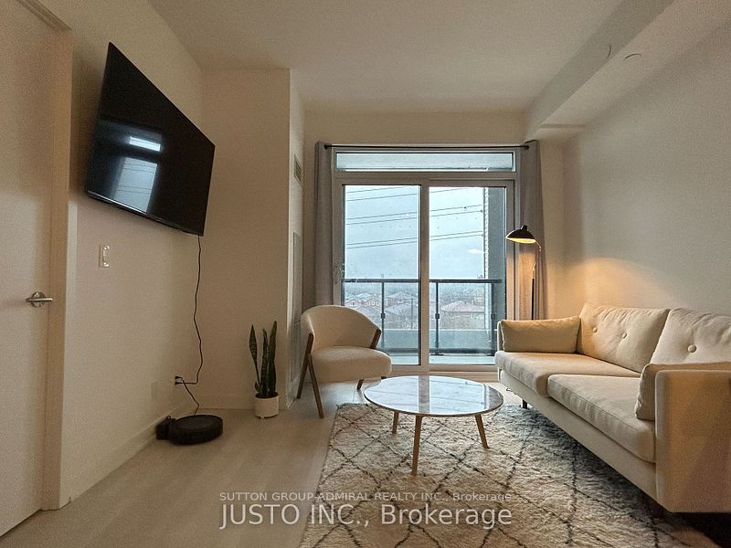 7950 Bathurst Street 409