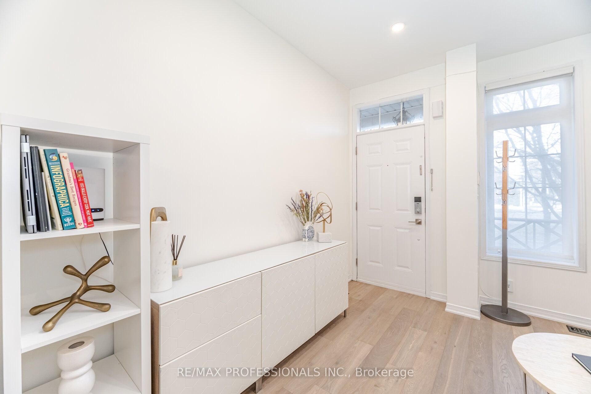 111 The Queensway N/A 51