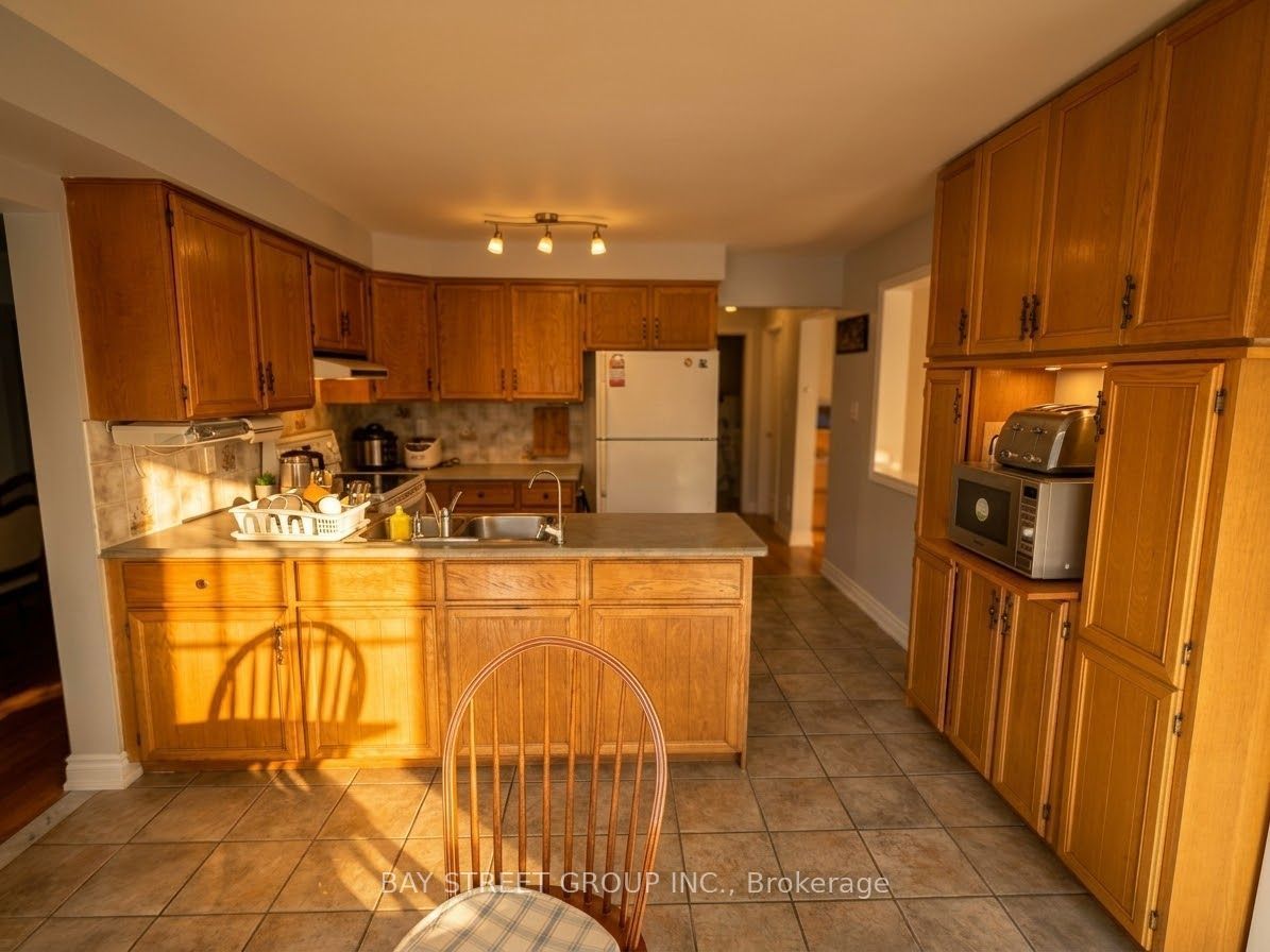 37 Garnish green Grove