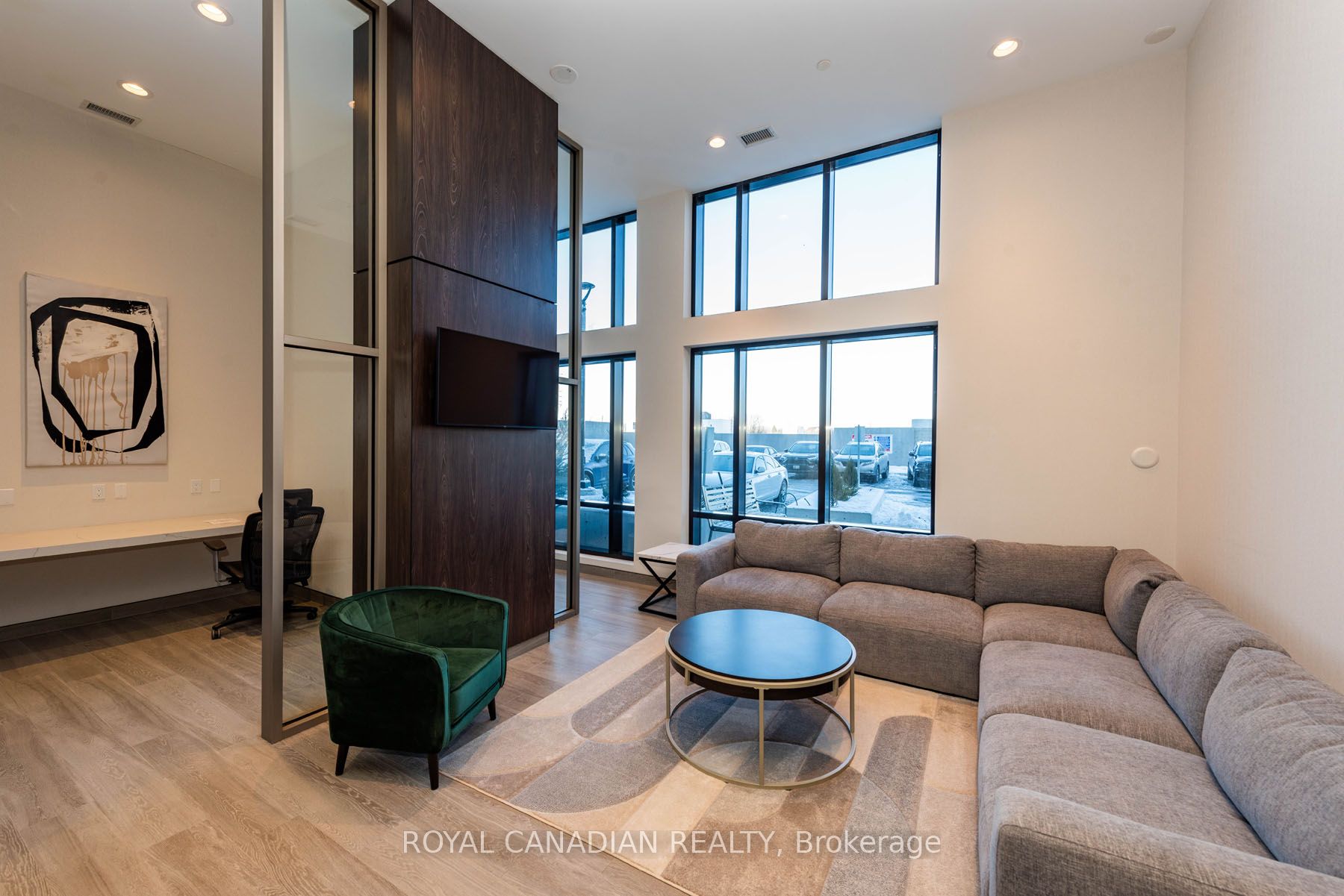 8010 Derry Road 509