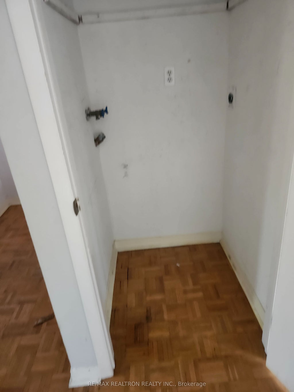 Photo of 850 Ossington Avenue, Toronto, ON M6G 3V1 (MLS # W13797490)
