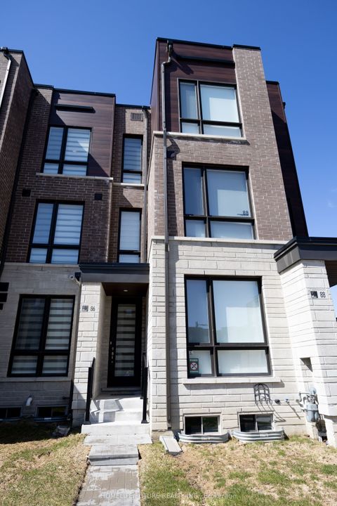 86 Stauffer Crescent Markham ON L6B 1R1