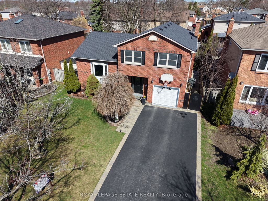 Photo of 130 William Stephenson Drive, Whitby, ON L1N 8V1 (MLS # E13023296)