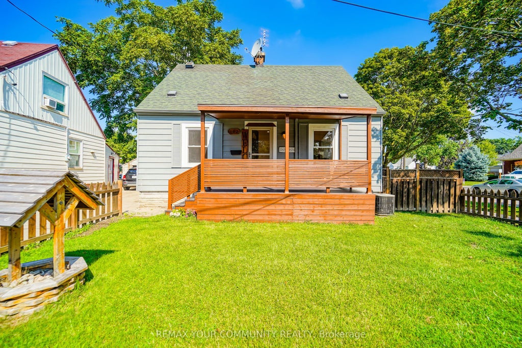 Photo of 102 Hearst Circle, Toronto, ON M6M 2V1 (MLS # W13772398)