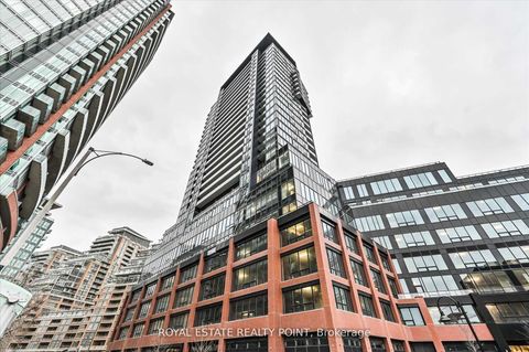 135 East Liberty Street 2004 Toronto ON M6K 3P6