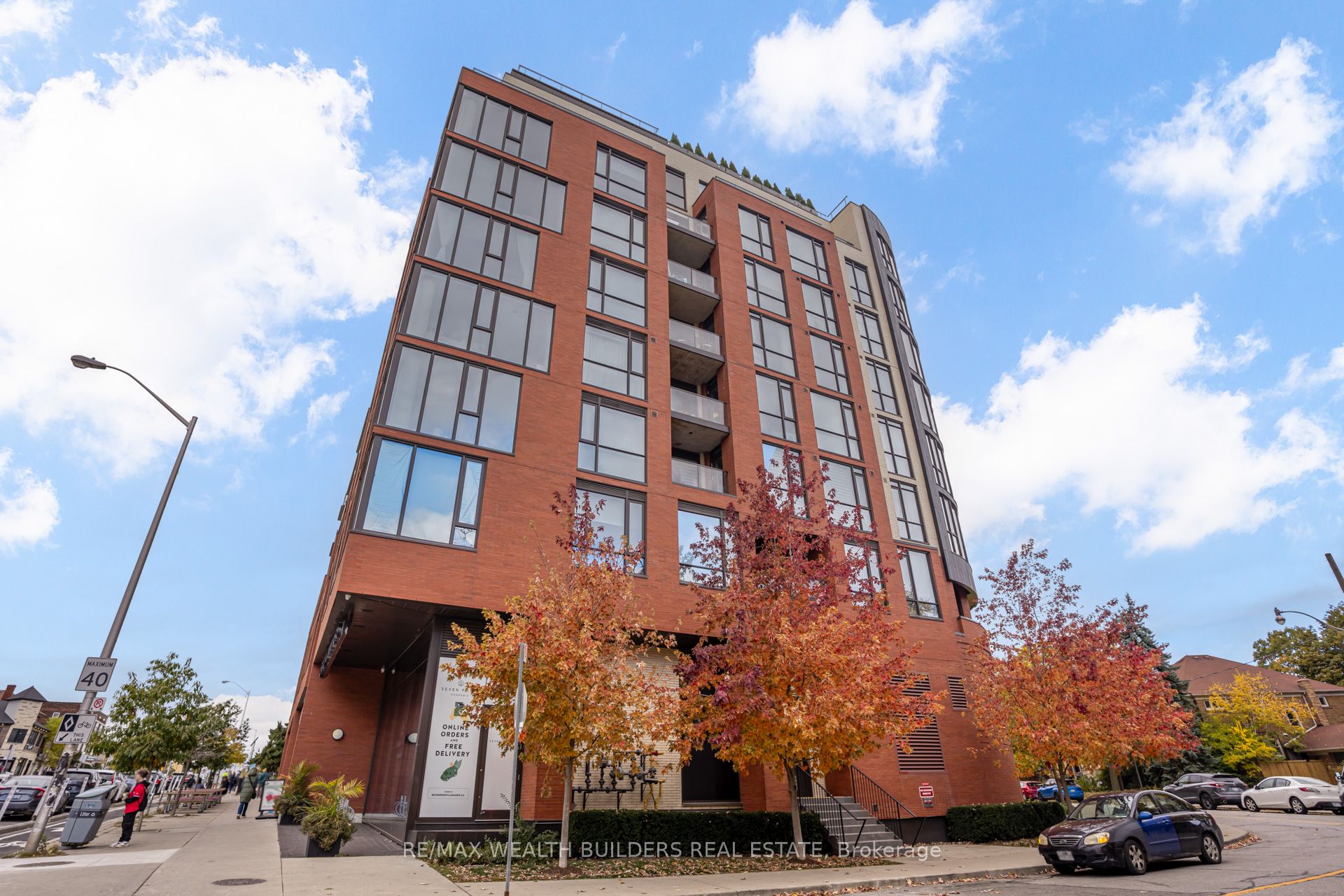 2118 Bloor Street W 511