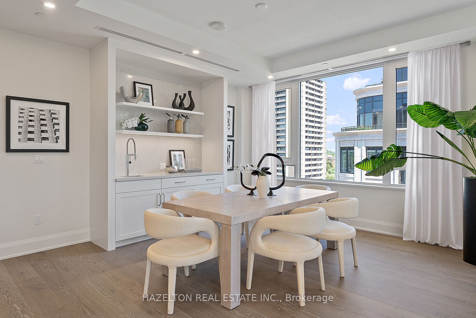 128 Hazelton Avenue 802
