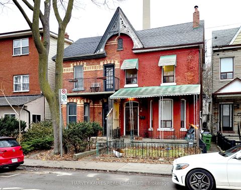 Photo of 12 Bellevue Avenue, Toronto, ON M5T 2N4 (MLS # C12715368)