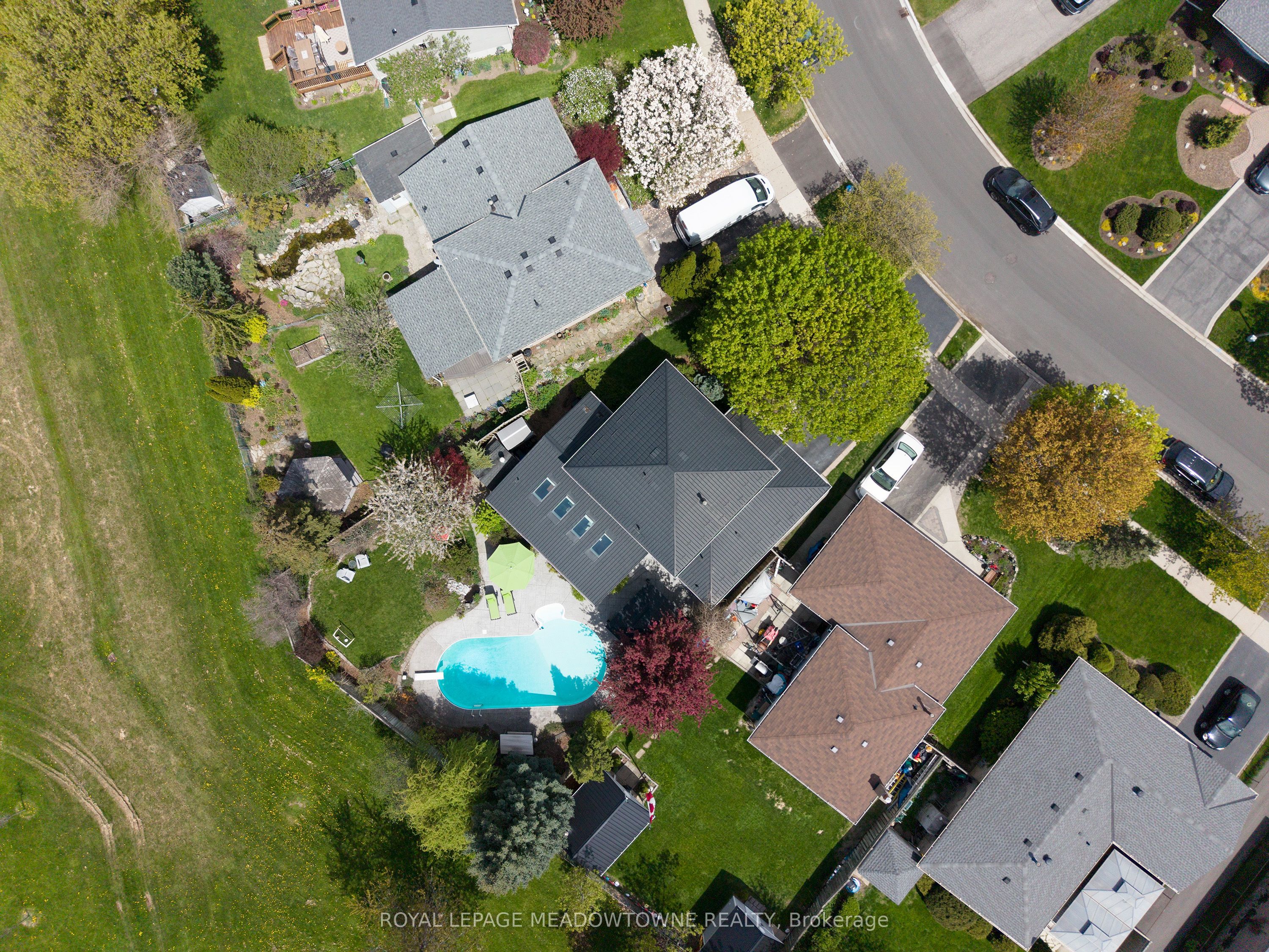 855 Maple Avenue