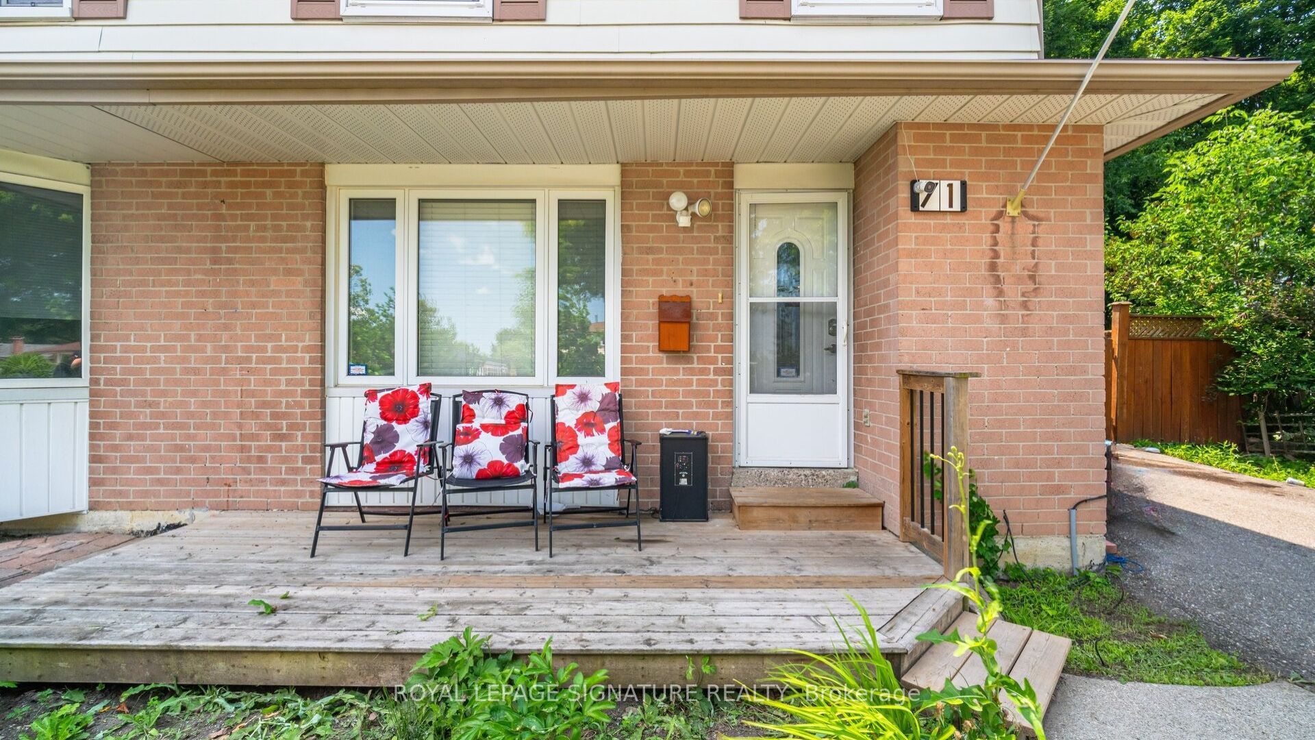 71 Mandarin Crescent N