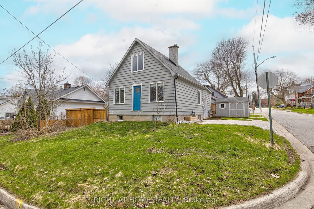 Photo of 18A Margaret Street, Orangeville, ON L9W 2N2 (MLS # W13045574)