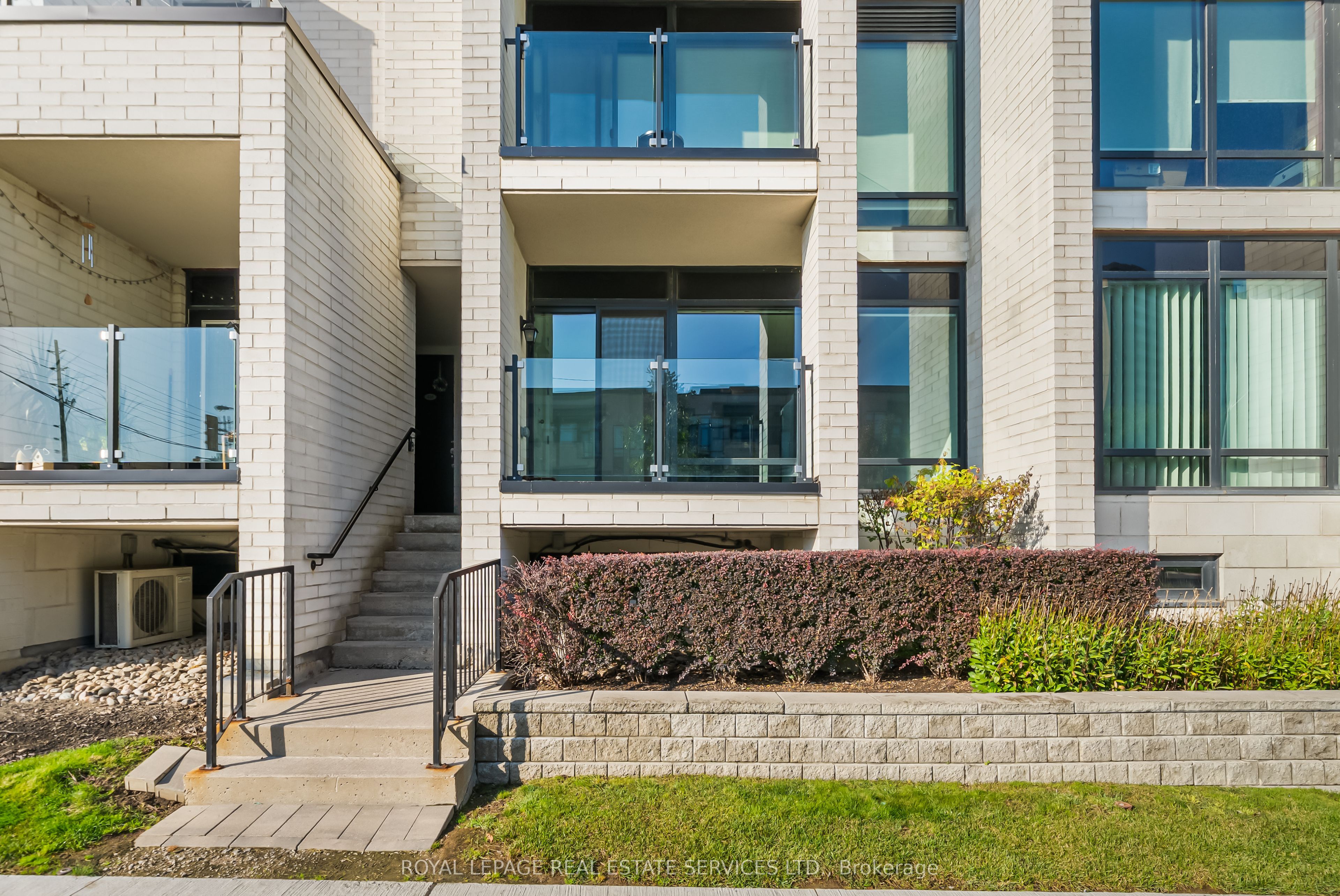 130 Widdicombe Hill Boulevard 413