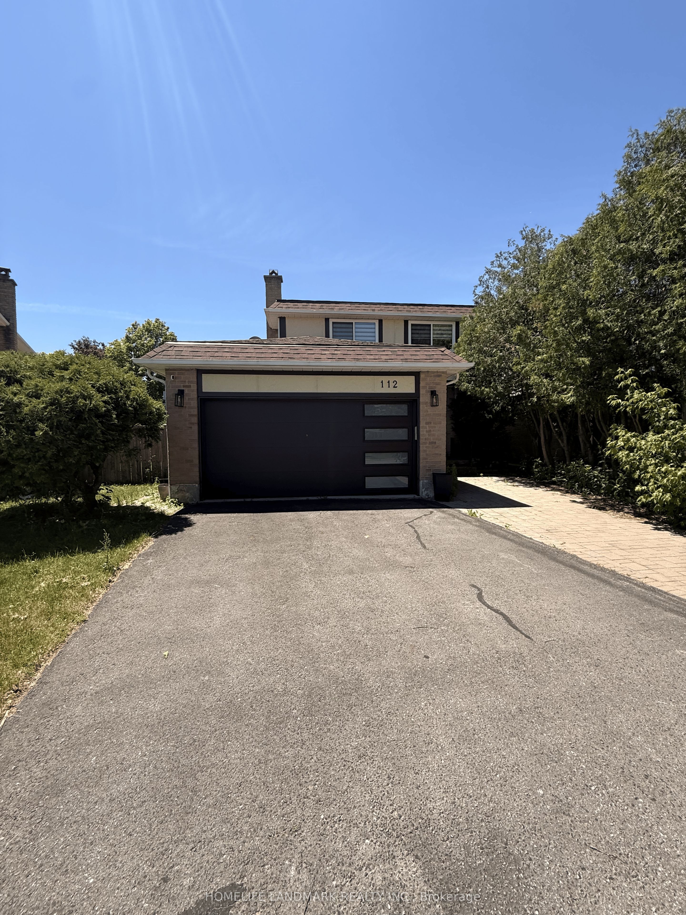112 Holm Crescent
