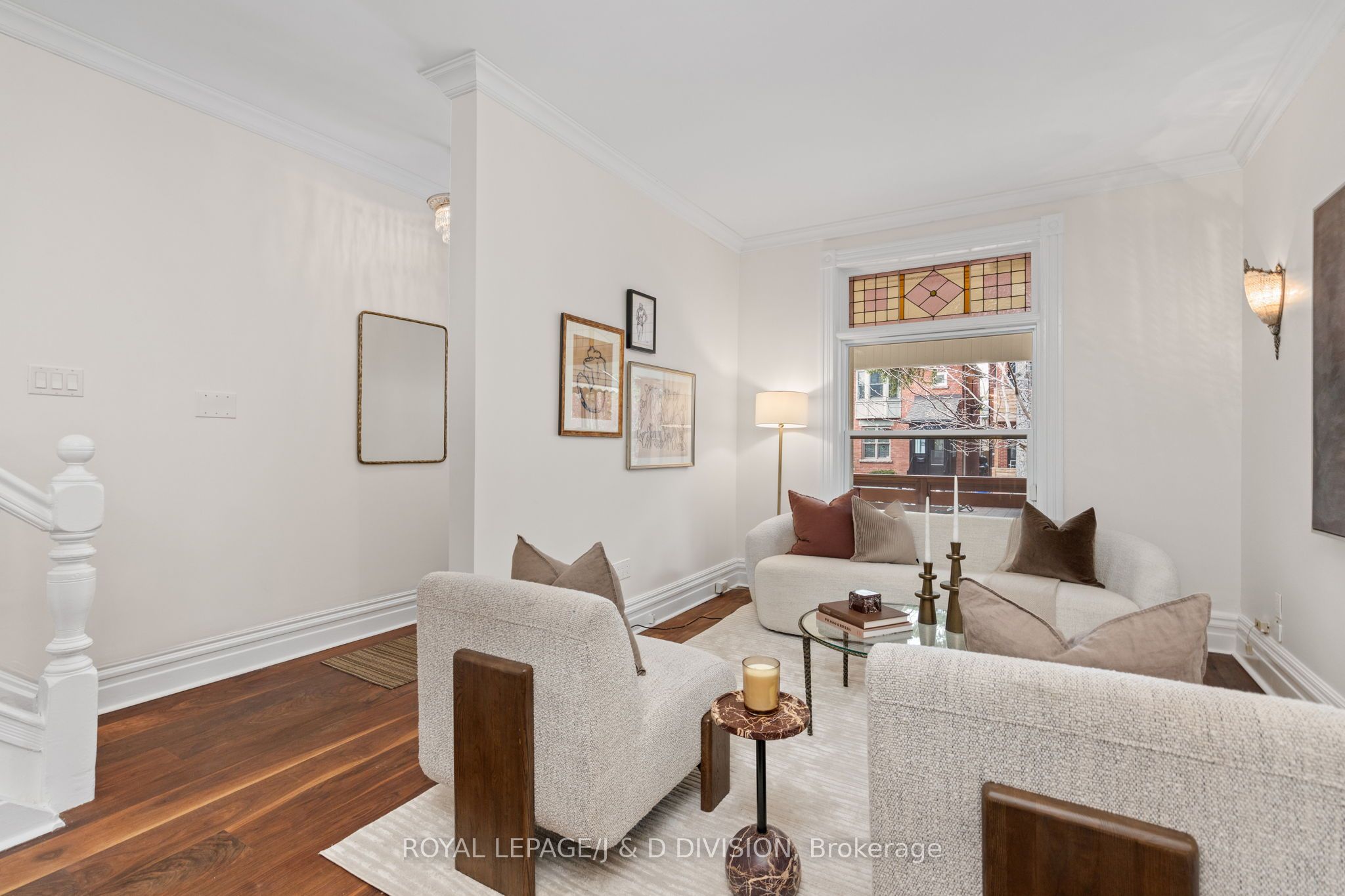 477 Roxton Road