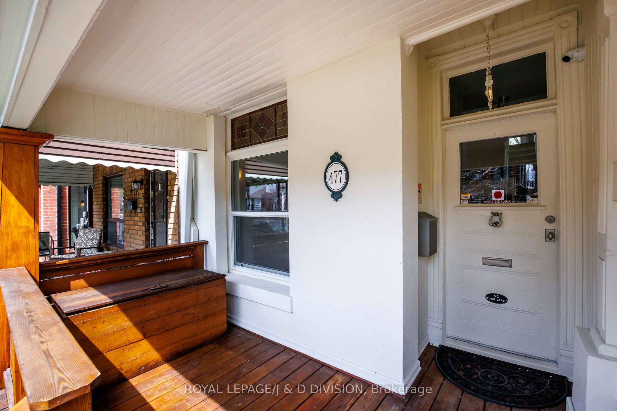 477 Roxton Road