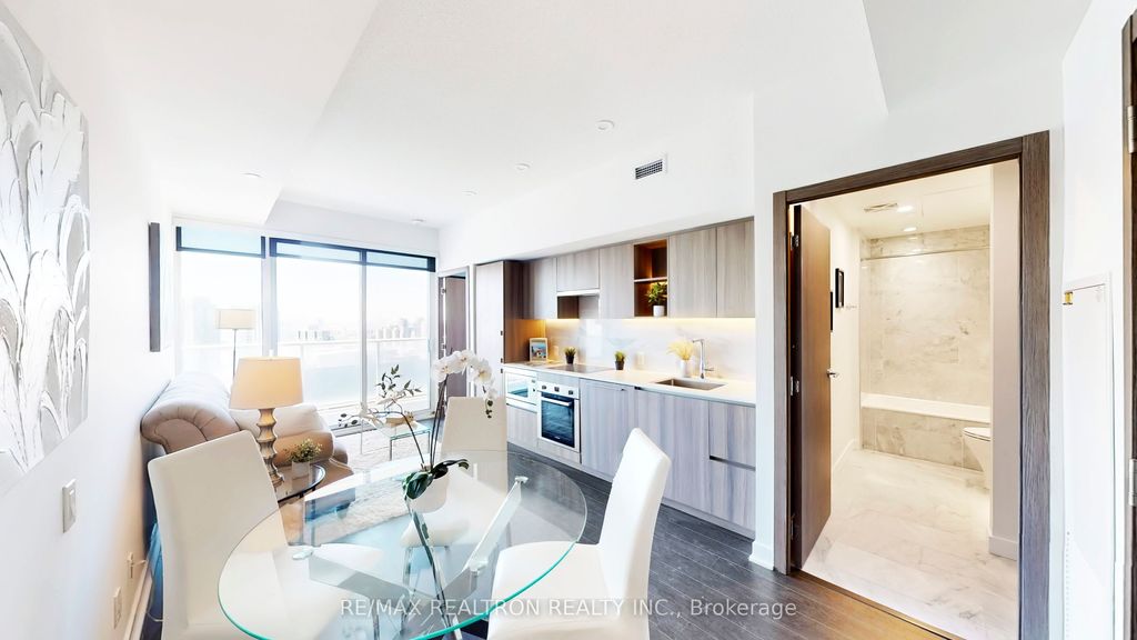 Photo of 19 Bathurst Street #3902, Toronto, ON M5V 0N2 (MLS # C12987440)