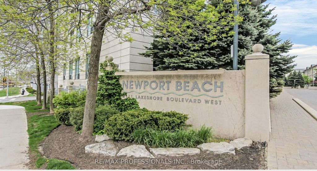 Photo of 2111 Lakeshore Boulevard W #812, Toronto, ON M8V 4B2 (MLS # W12840942)