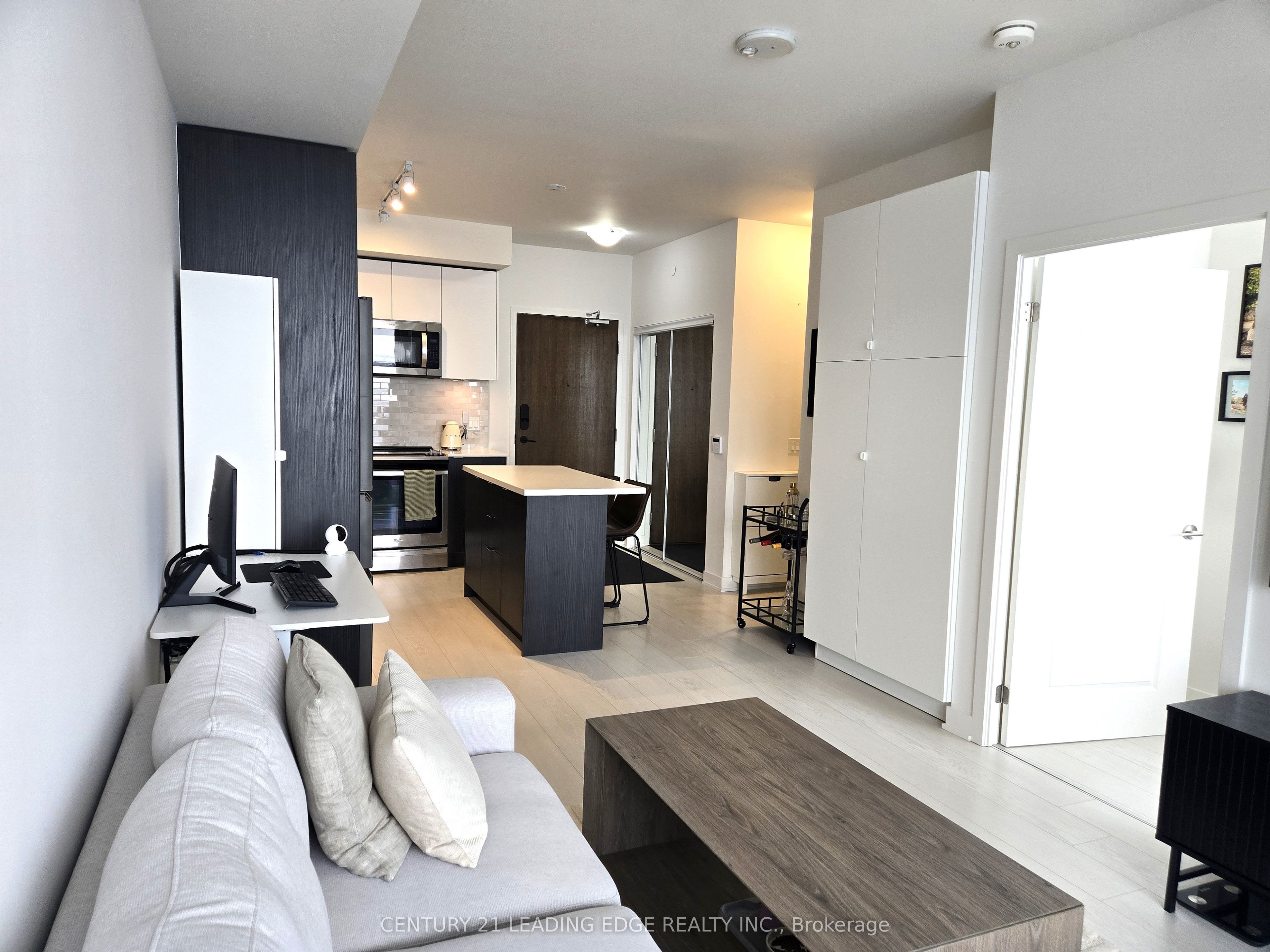 100 Eagle Rock Way 925