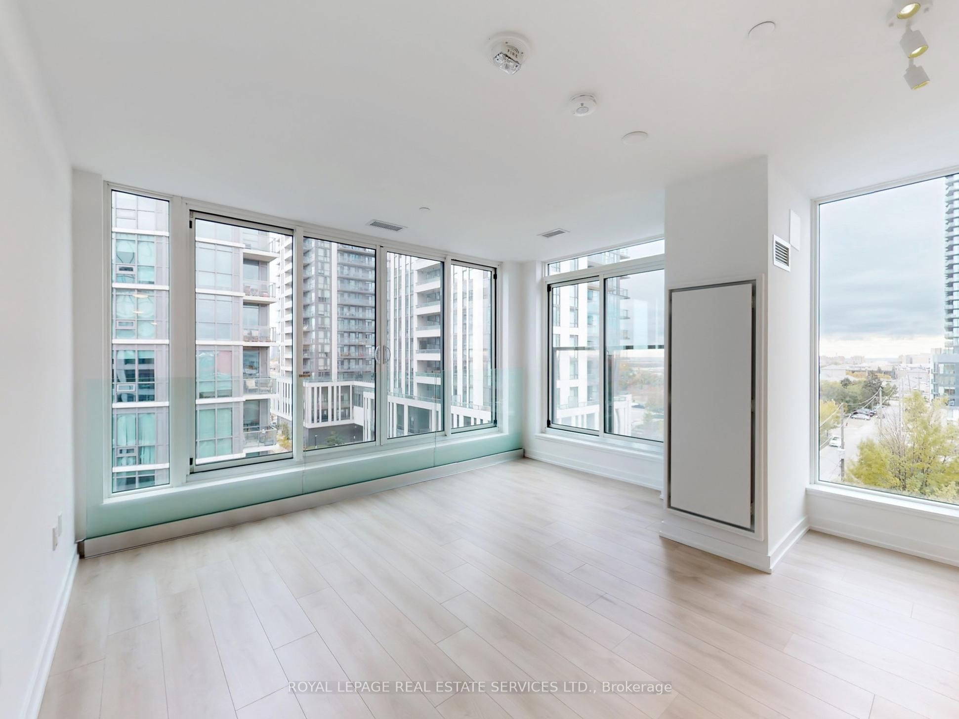 1195 The Queensway N/A 614