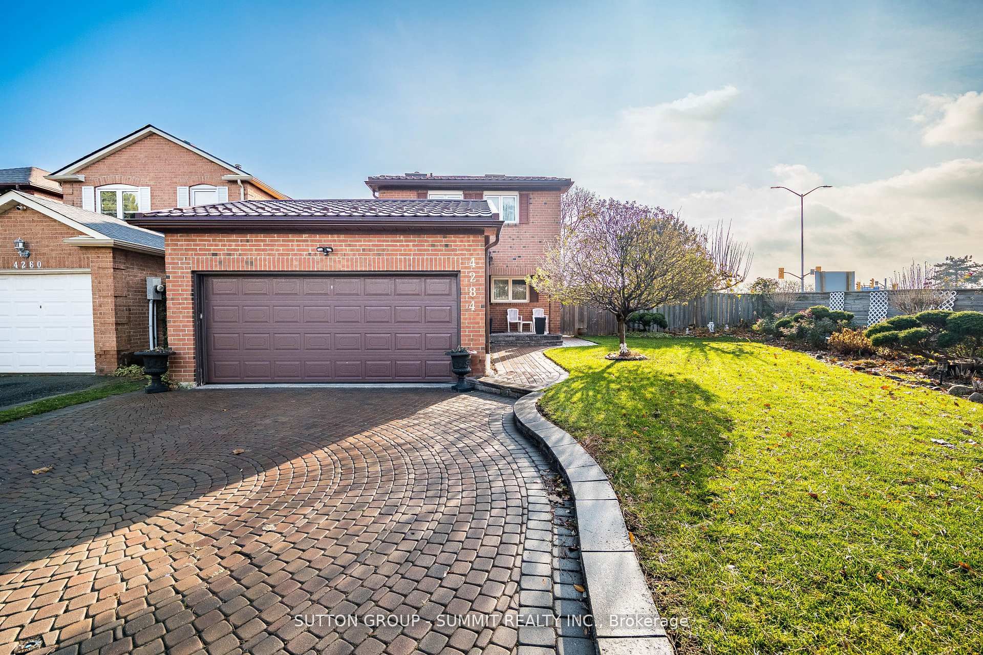 4284 SAWMILL VALLEY Drive