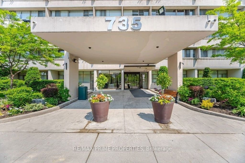 Photo of 735 Don Mills Road #1203, Toronto, ON M3C 1S7 (MLS # C12443950)