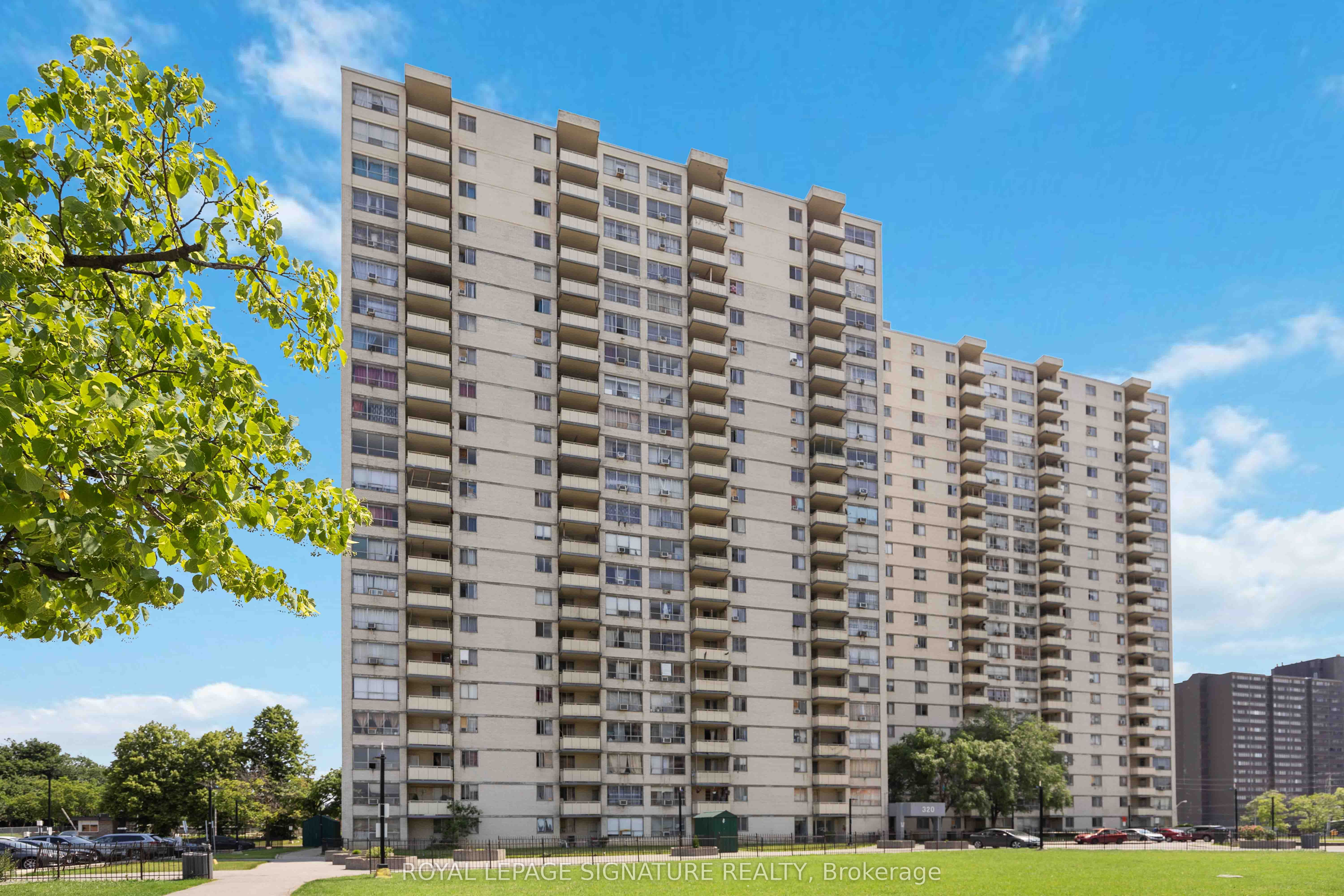 Photo 1 of 26 — 320 Dixon Road 2315, Toronto, ON M9R 1S8