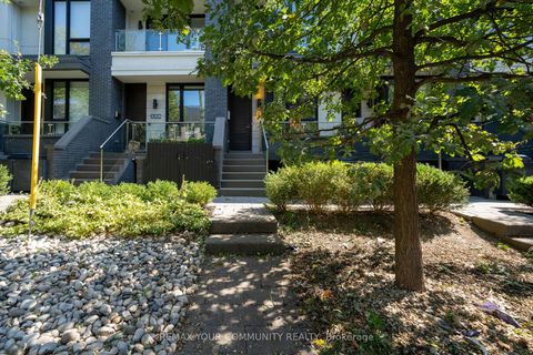 257 Roxton Road Toronto ON M6G 3P9