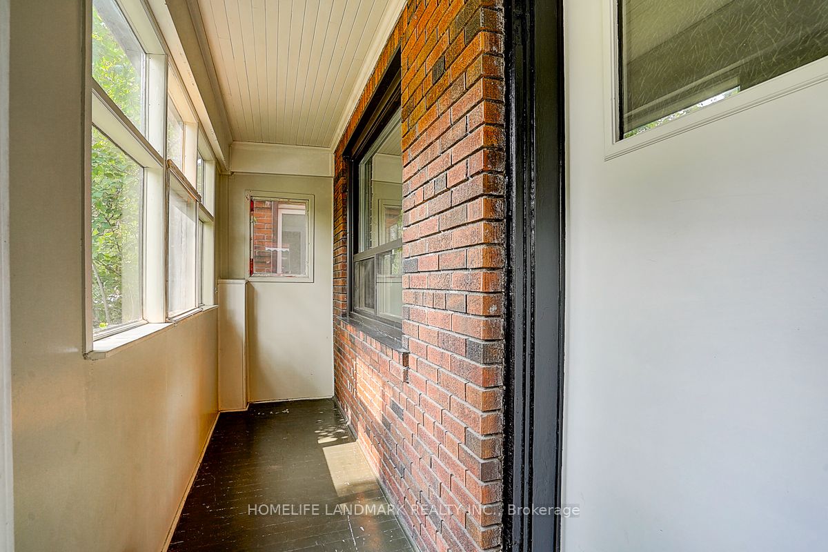 149 Euclid Avenue Main and Upper