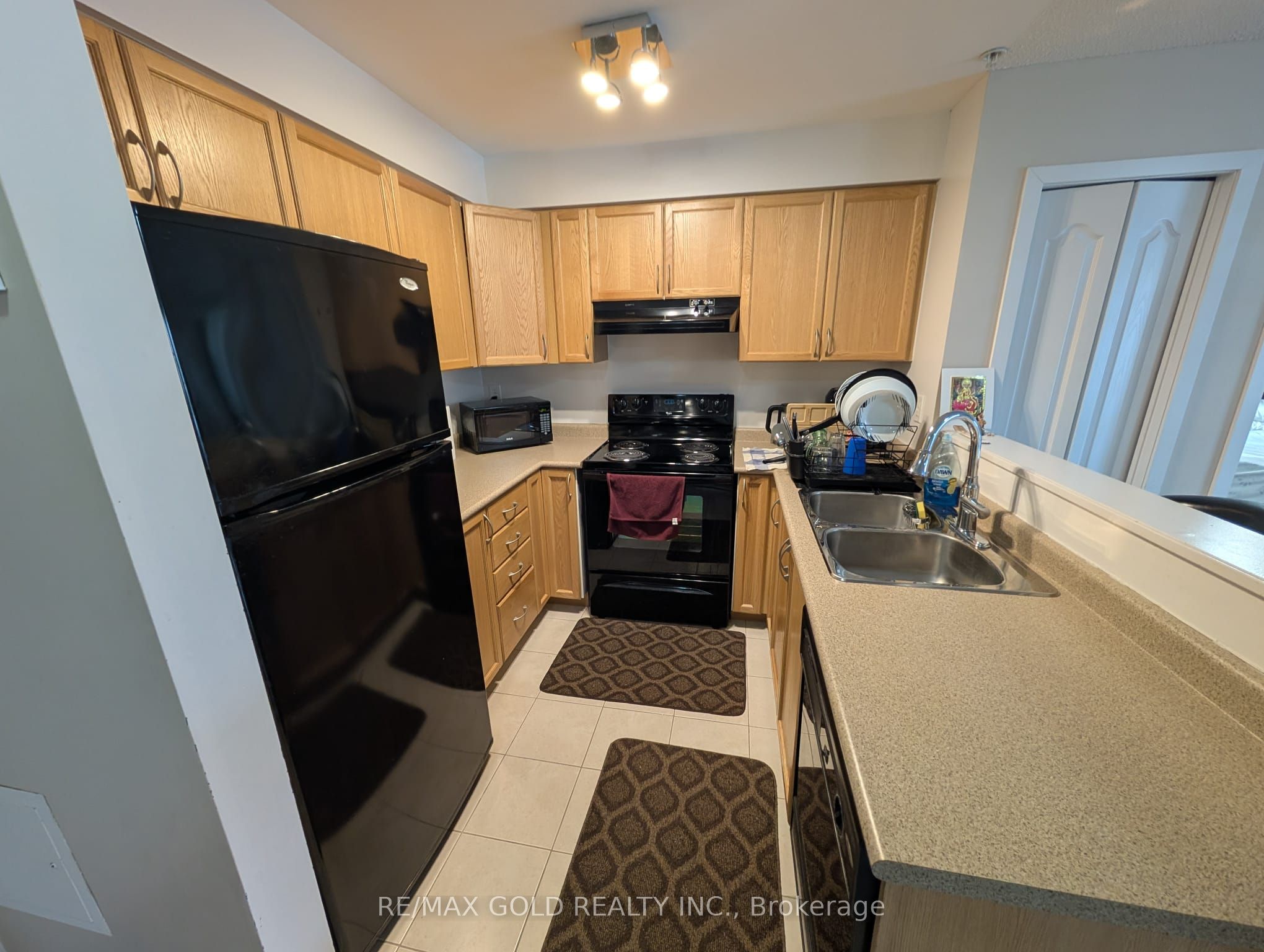 8 Dayspring Circle E 1110