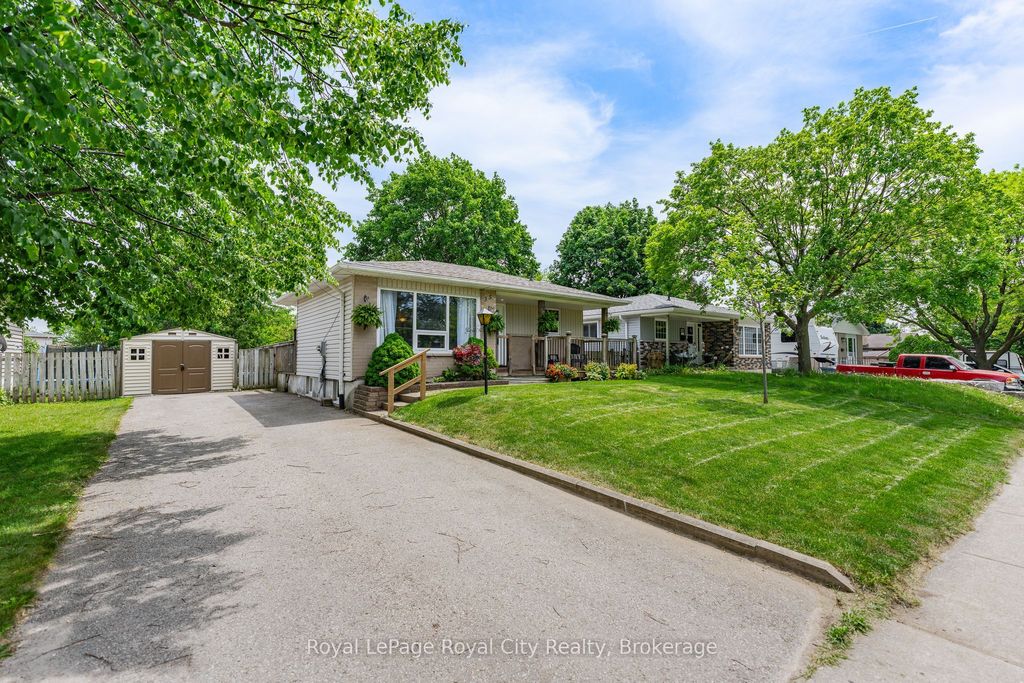 Photo of 35 Eastview Road, Guelph, ON N1E 6J7 (MLS # X13410940)