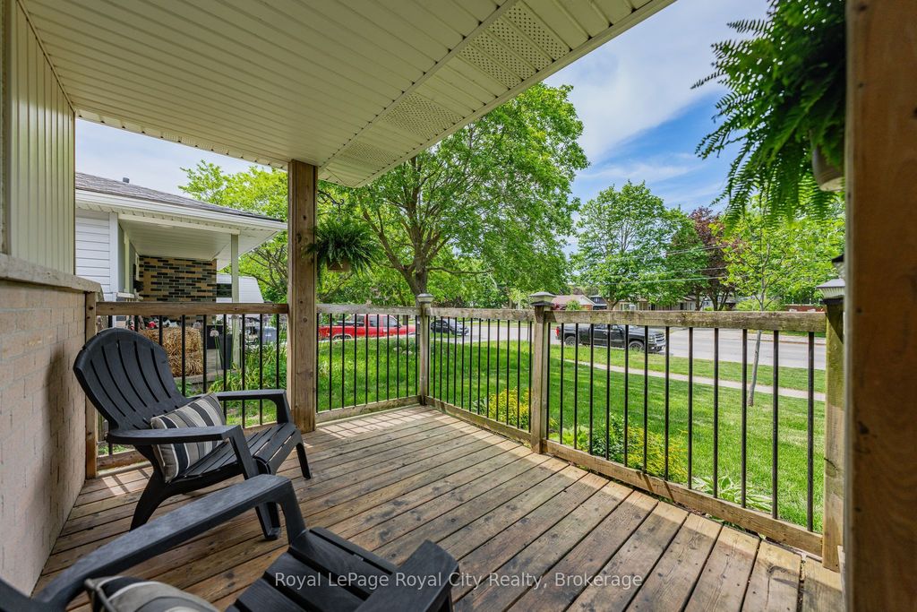 Photo of 35 Eastview Road, Guelph, ON N1E 6J7 (MLS # X13410940)