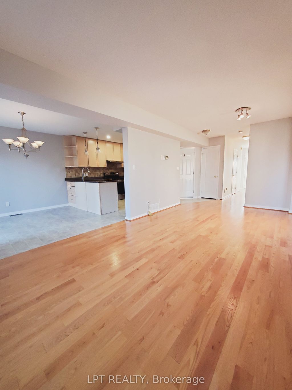 Photo of 919 Rainbow Crescent, Kingston, ON K7K 7H7 (MLS # X13086800)