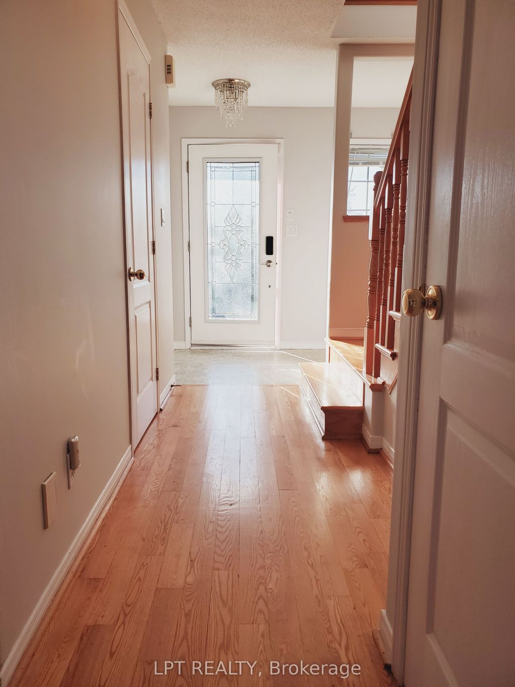 Photo of 919 Rainbow Crescent, Kingston, ON K7K 7H7 (MLS # X13086800)