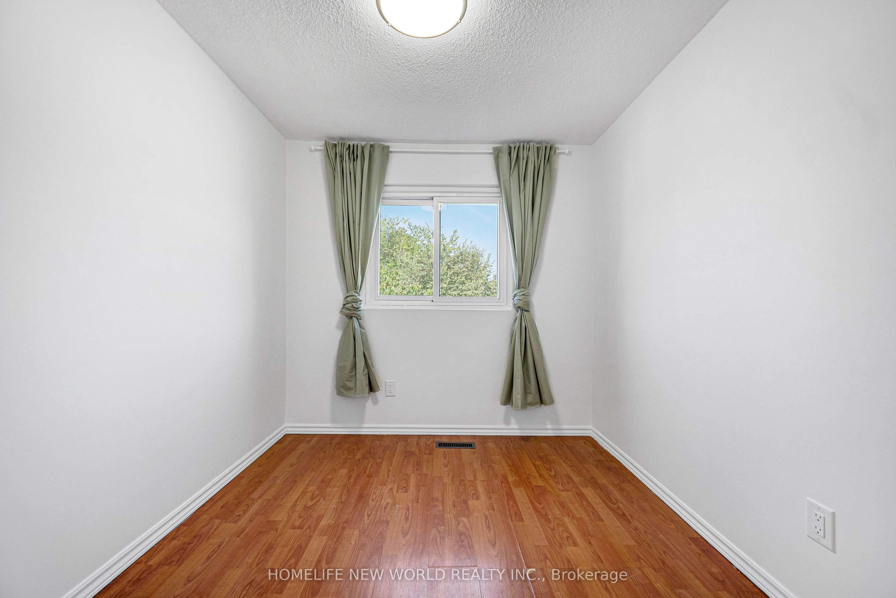 1280 Bridletowne Circle 109