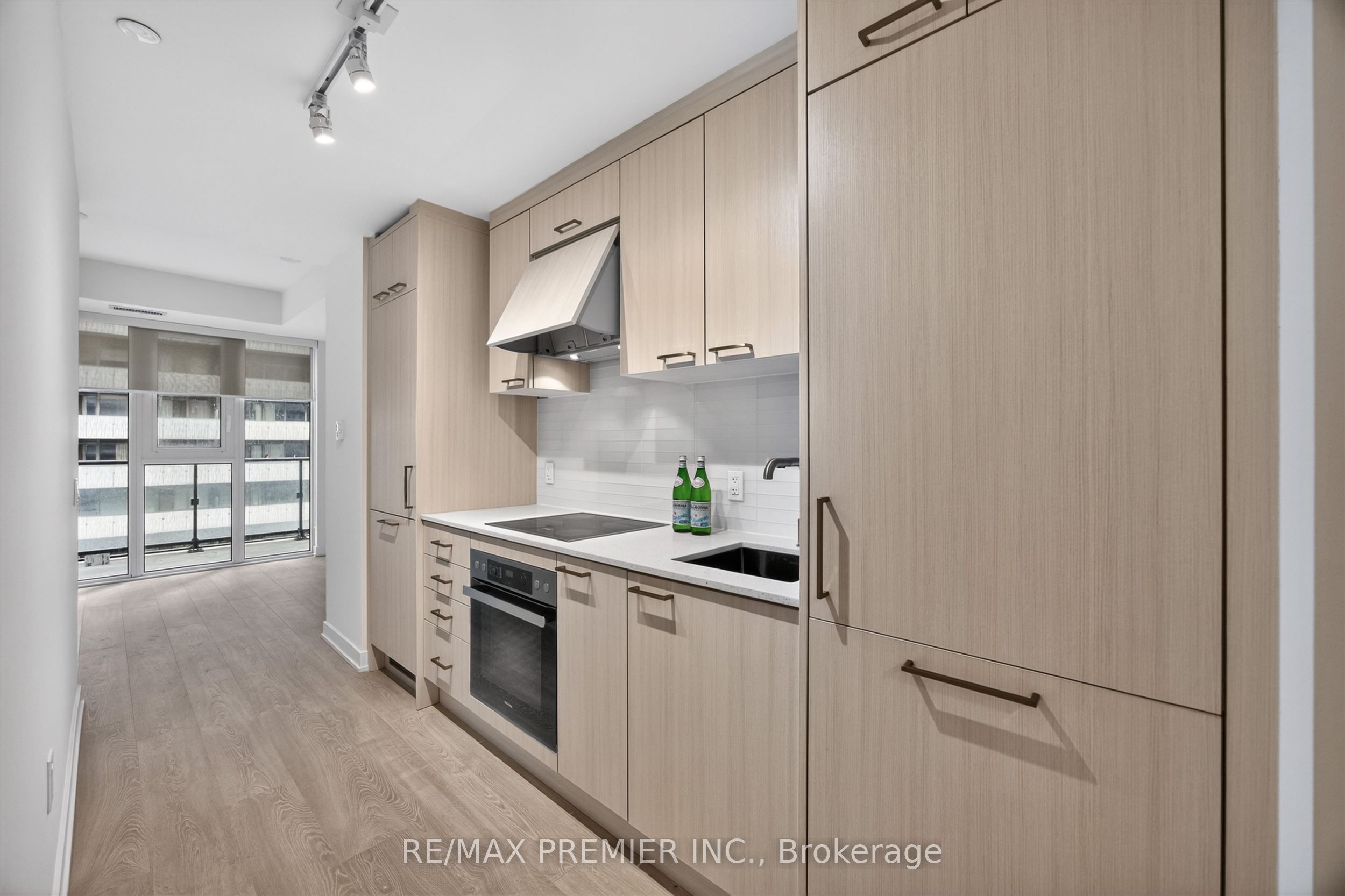 634 Church Street 811