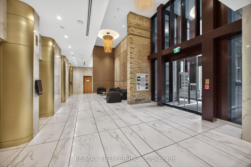 Photo of 634 Church Street #811, Toronto, ON M4Y 0G9 (MLS # C13000402)