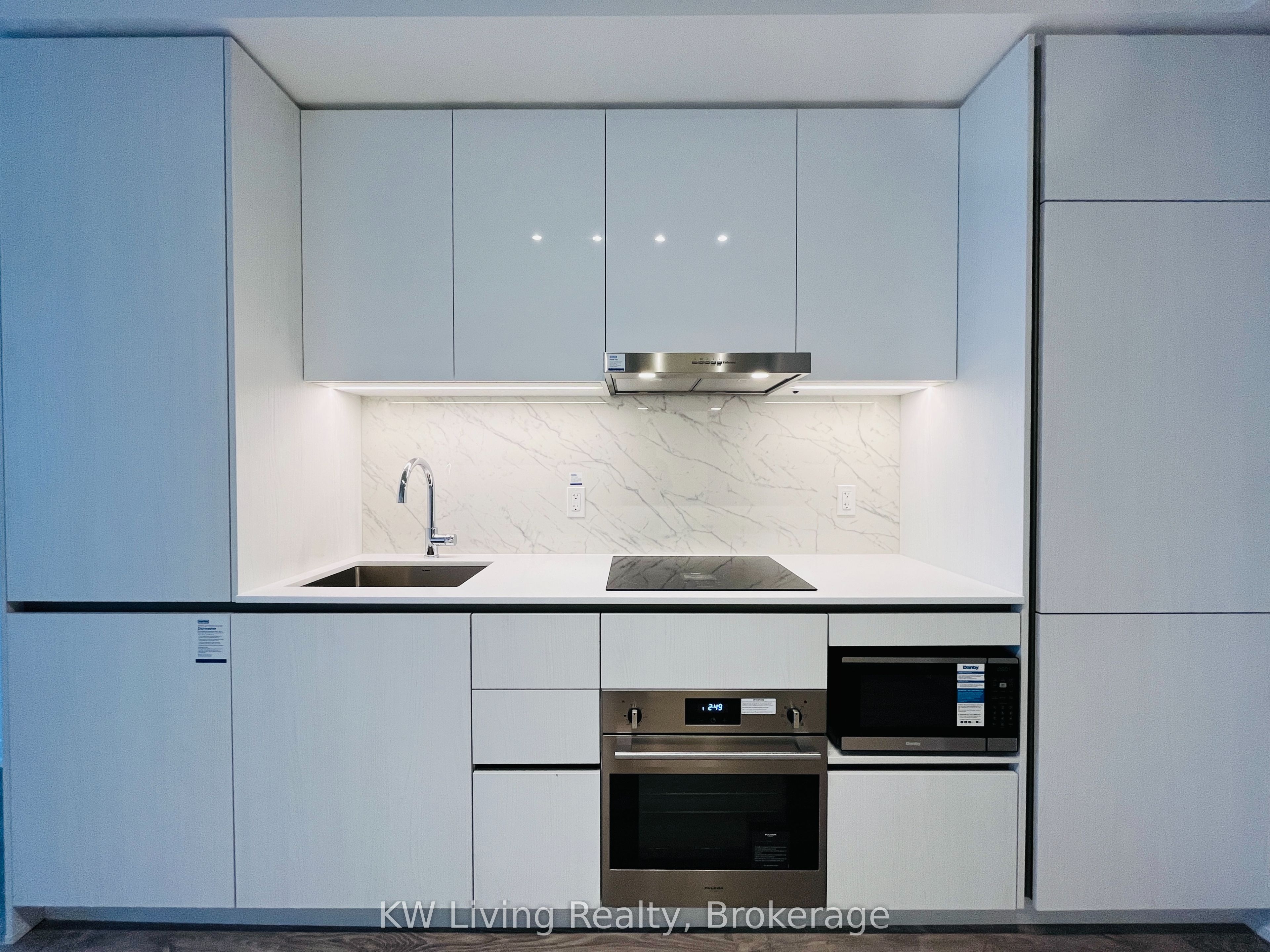 8 Interchange Way 5903