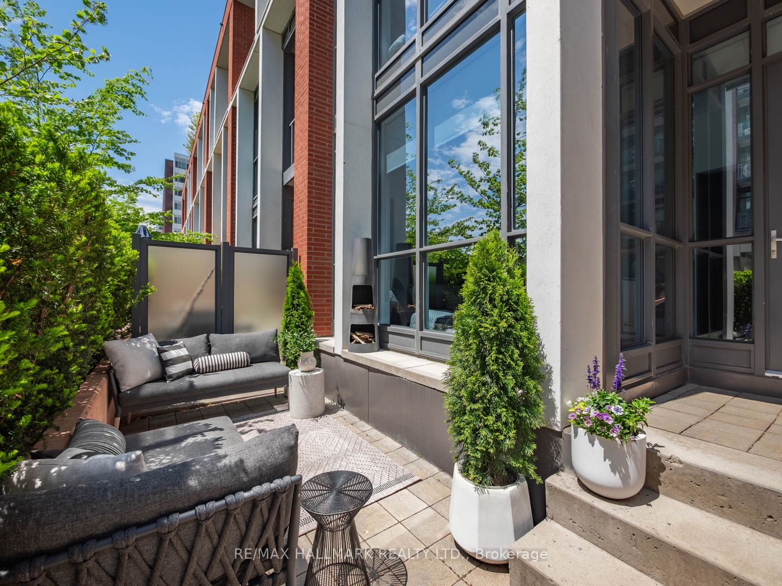 130 St David Street