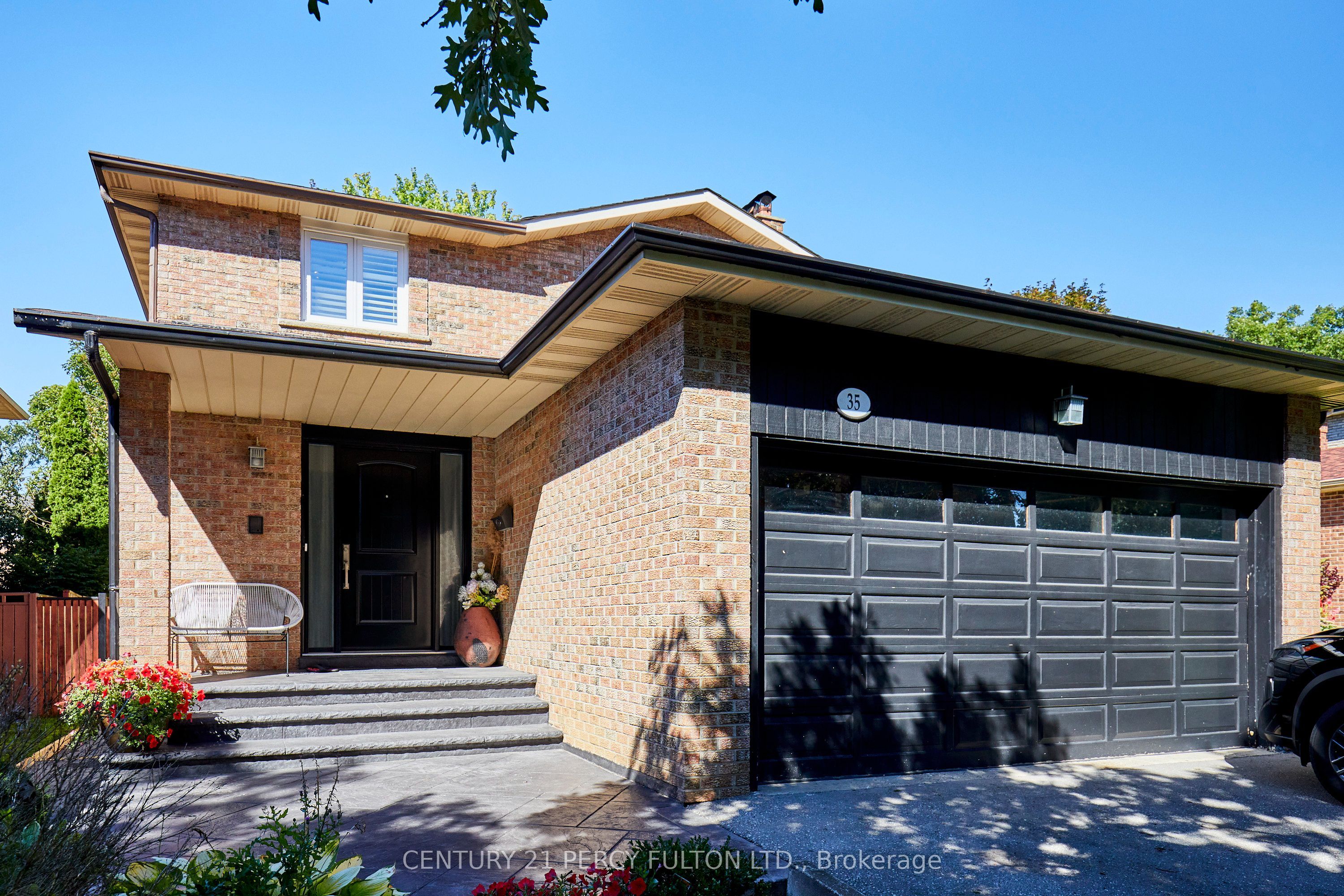 35 Ashland Crescent