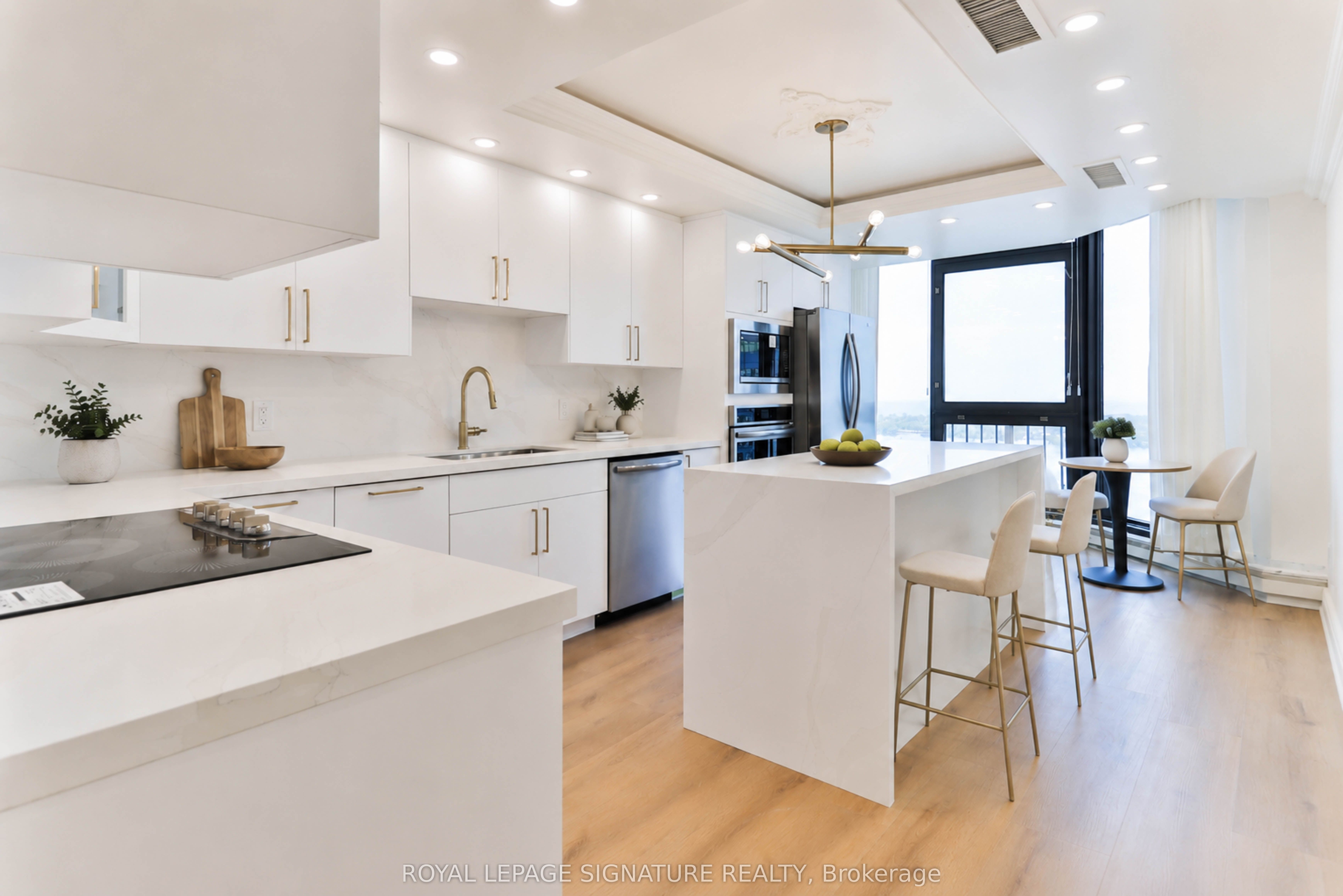 55 Harbour Square PH10
