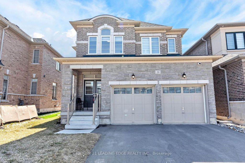 Photo of 235 Ferragine Crescent, Bradford West Gwillimbury, ON L3Z 4K1 (MLS # N12980104)