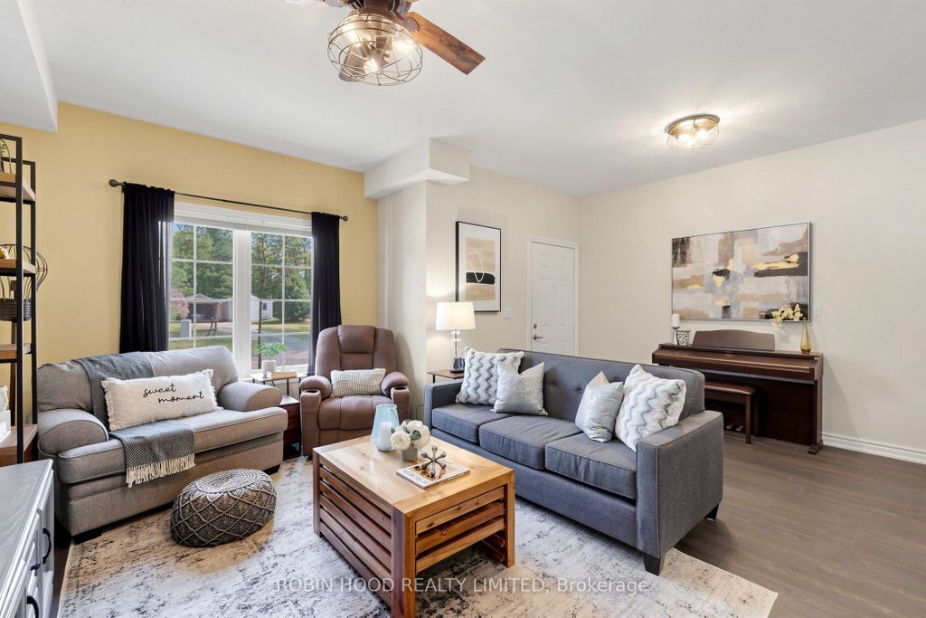 Photo of 110 Grew Boulevard #7, Georgina, ON L0E 1L0 (MLS # N13894202)