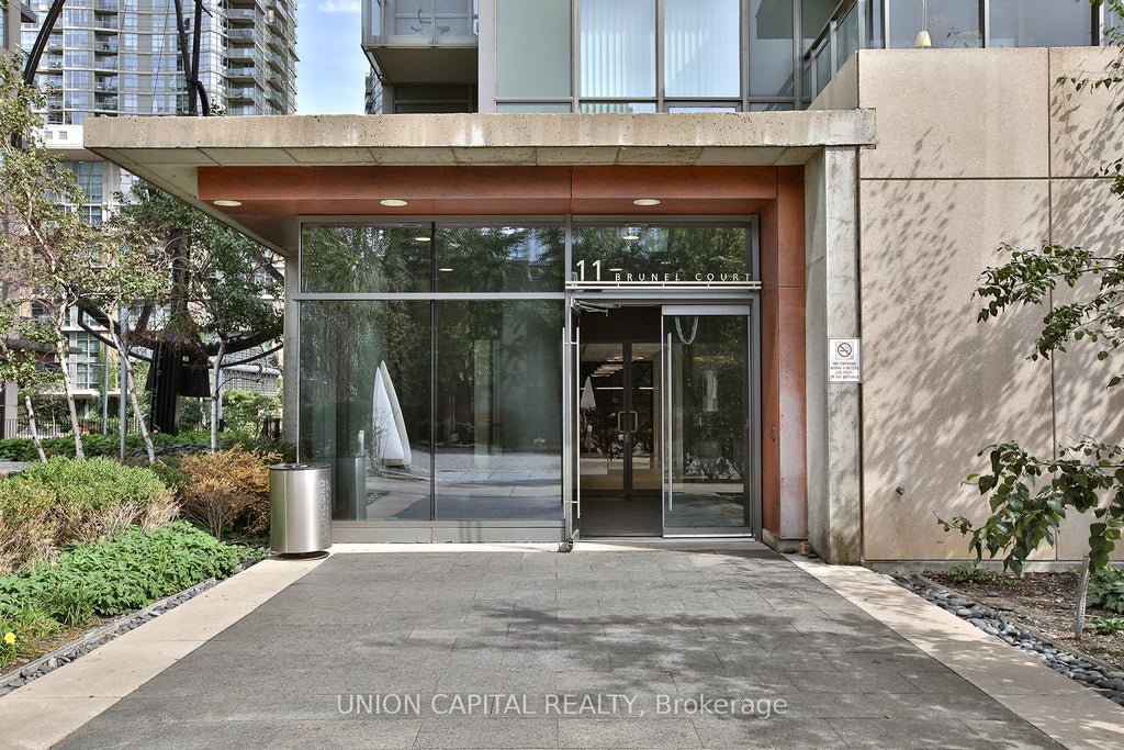 Photo of 11 Brunel Court #2809, Toronto, ON M5V 3Y3 (MLS # C13818426)