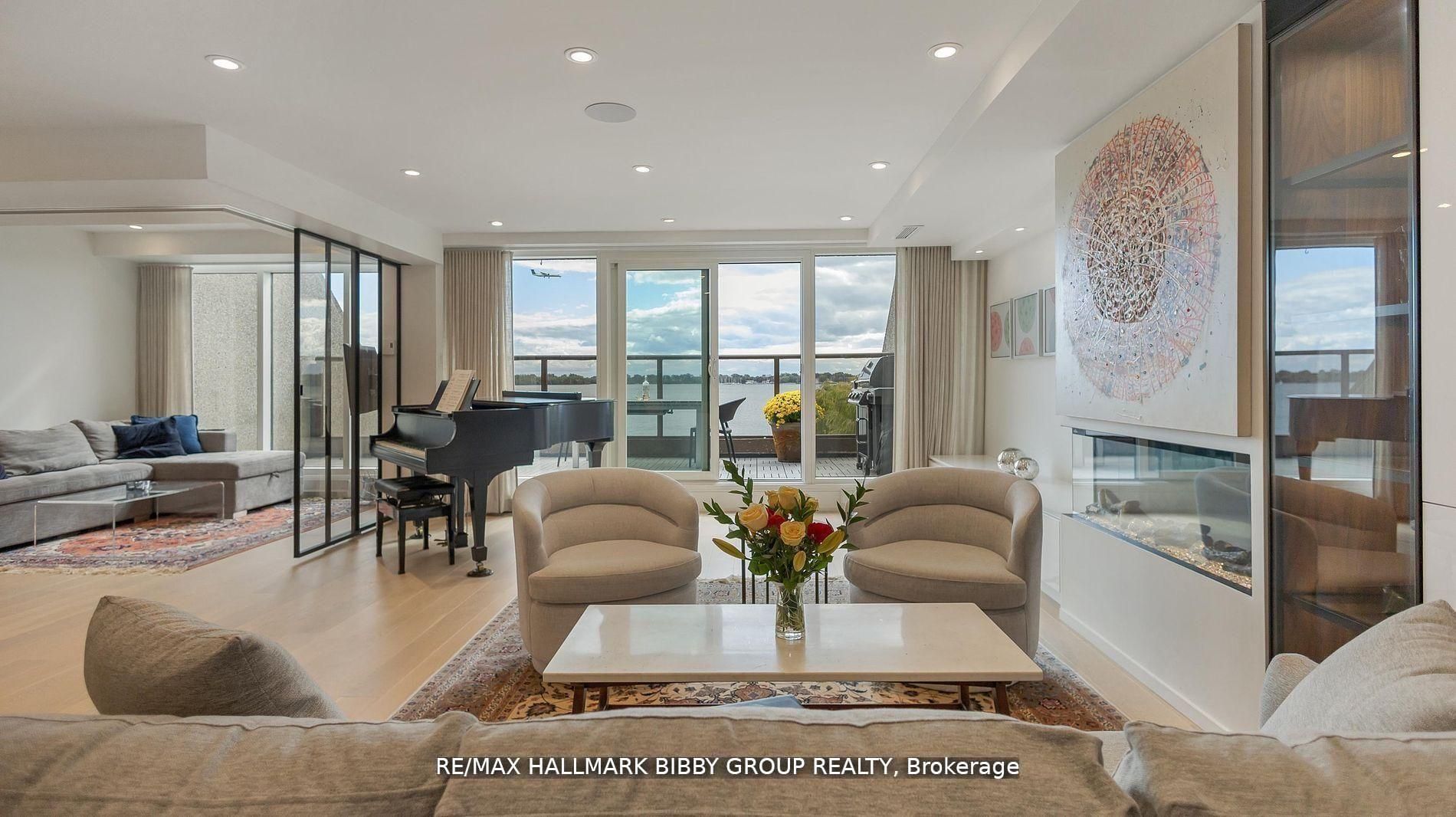 99 Harbour Square 613