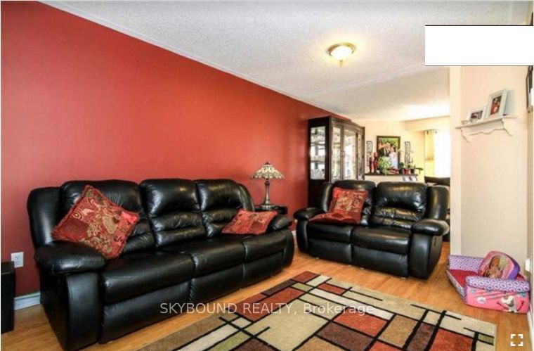 24 Larkspur Road Upper